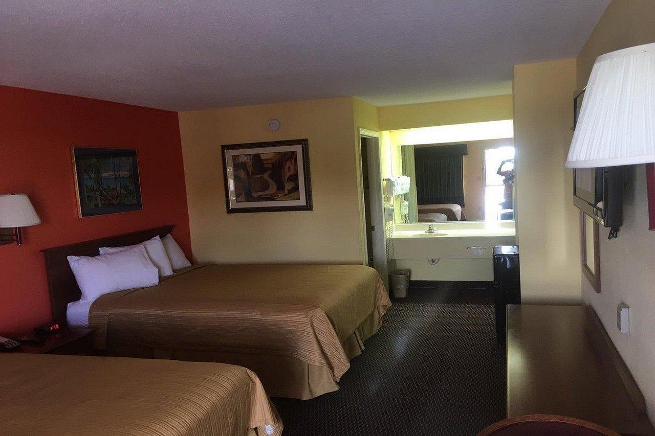 Hawkinsville Budget Inn & Suites מראה חיצוני תמונה