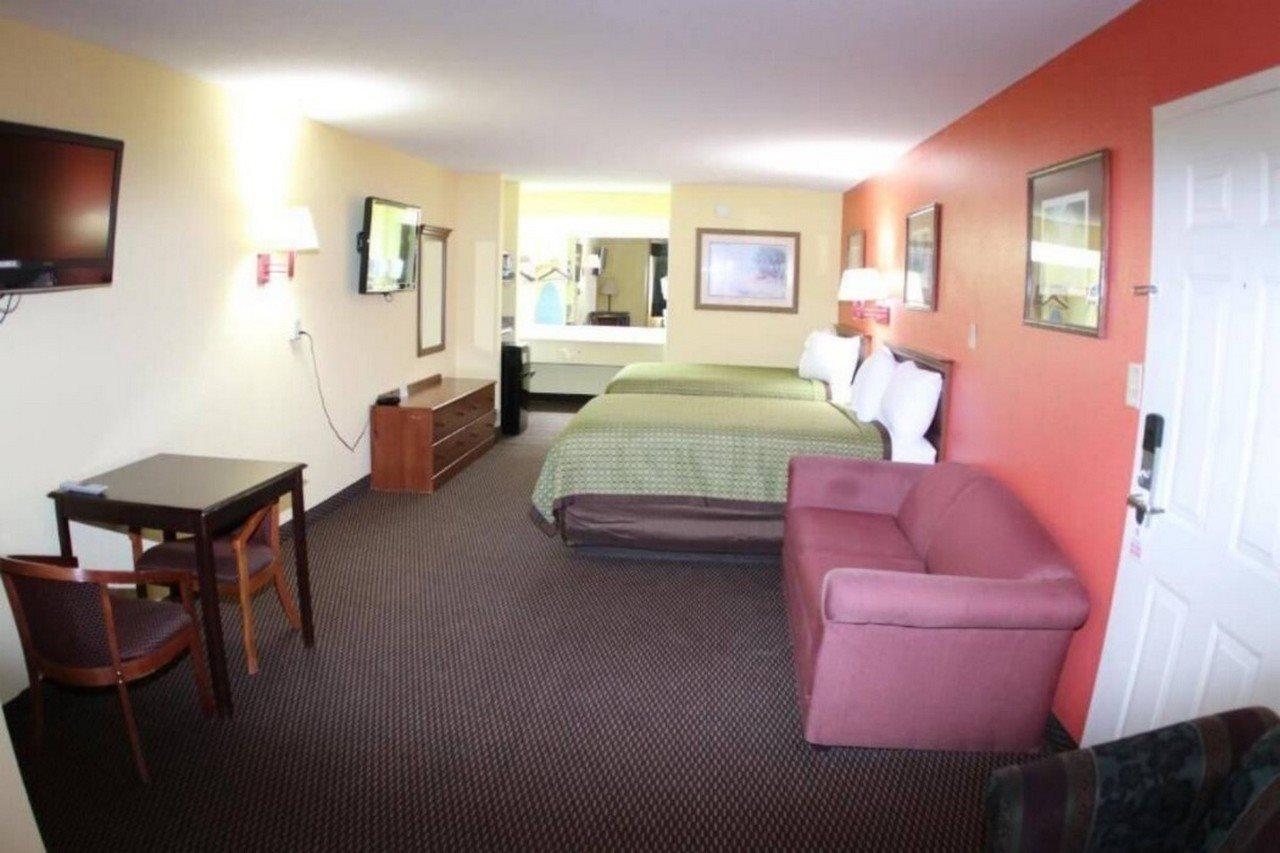Hawkinsville Budget Inn & Suites מראה חיצוני תמונה