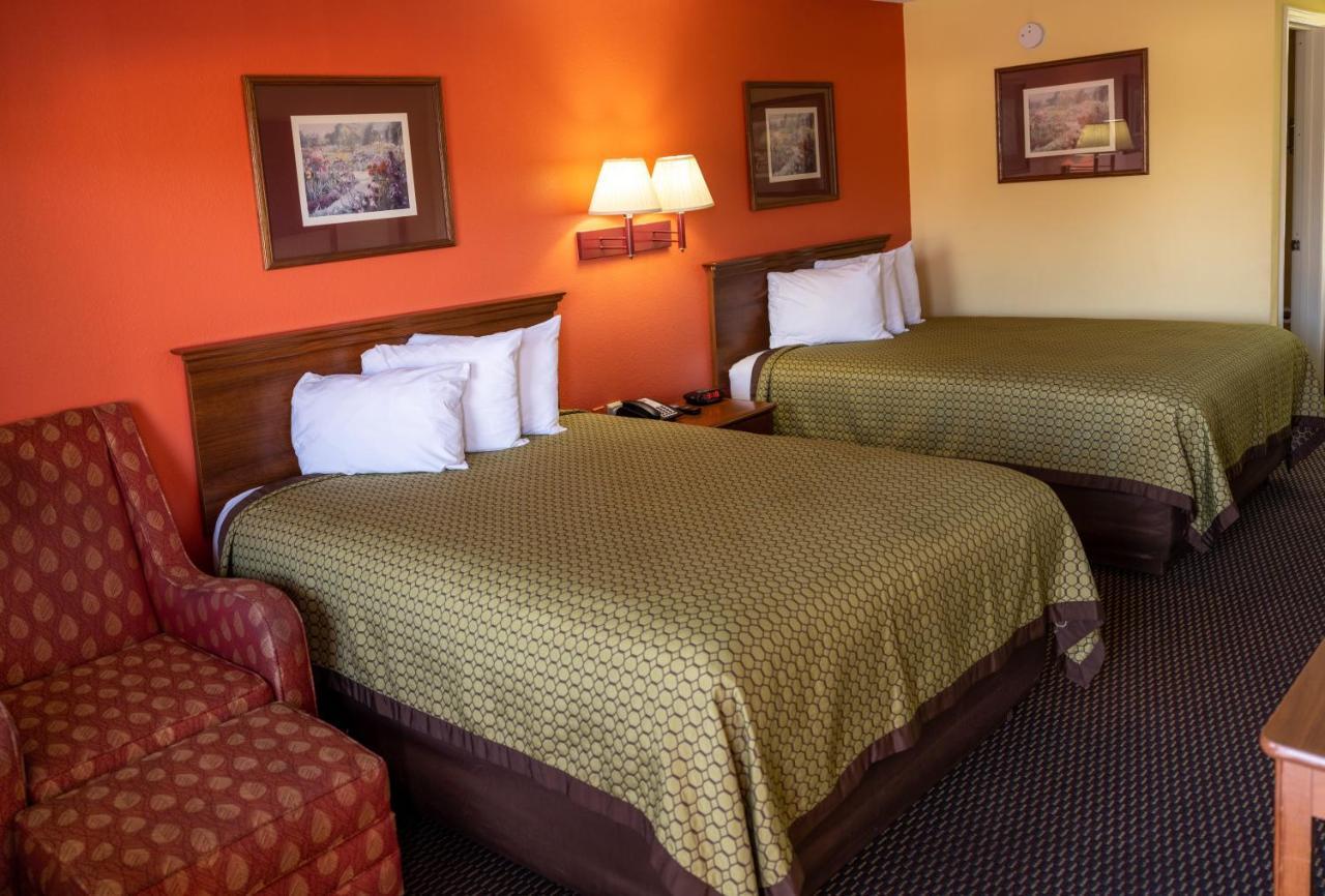 Hawkinsville Budget Inn & Suites מראה חיצוני תמונה